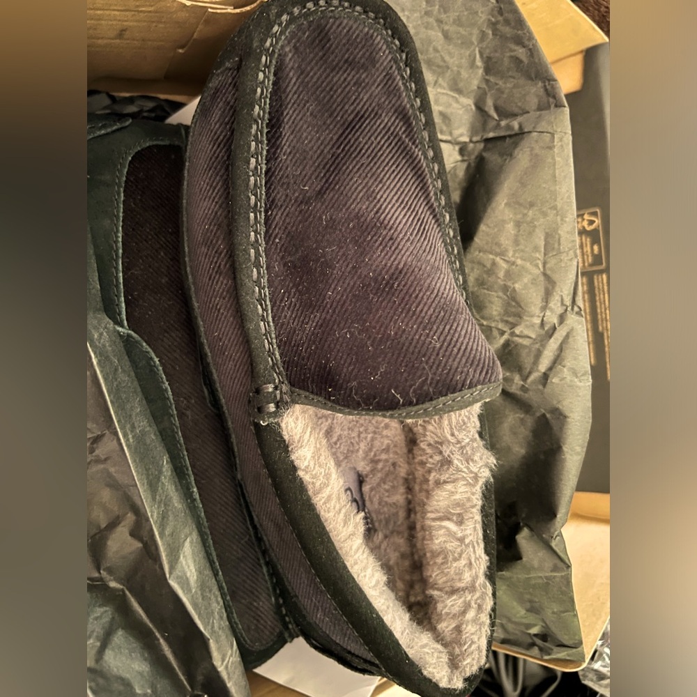 Ugg Ascot Classic Corduroy Slipper